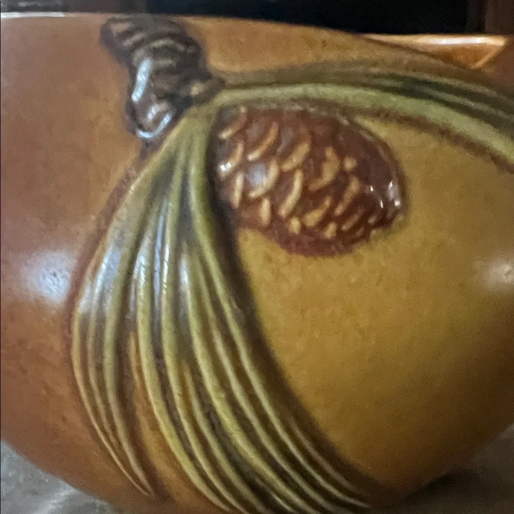 Antique/Vintage Roseville Pottery Artisan Ceramic Vase with Pinecone Relief - Picture 7 of 7